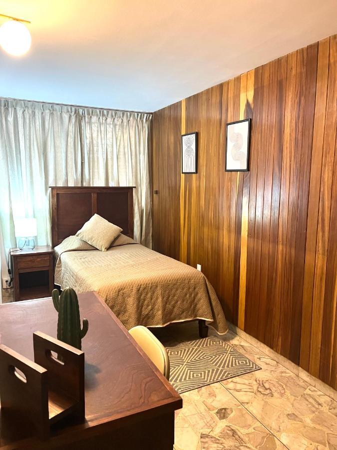 ホテル Casa Tigris メキシコシティ エクステリア 写真